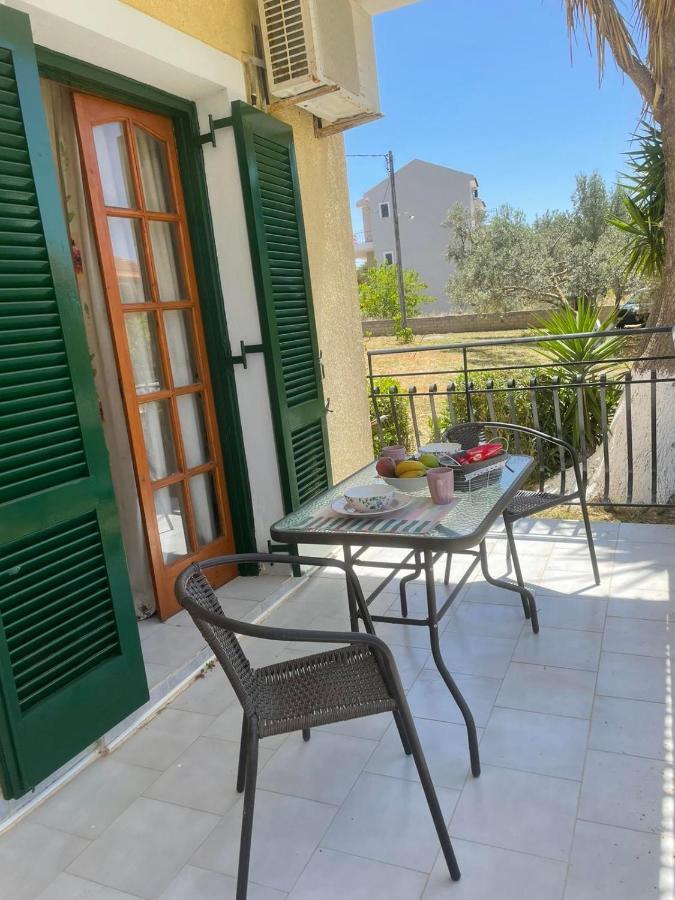 Lemon Tree Apartments B C Argostoli  Eksteriør billede